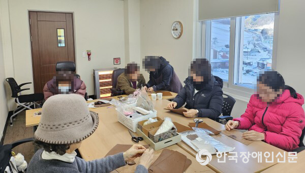 동아리활동 모습 (사진 : 태백장애인종합복지관)